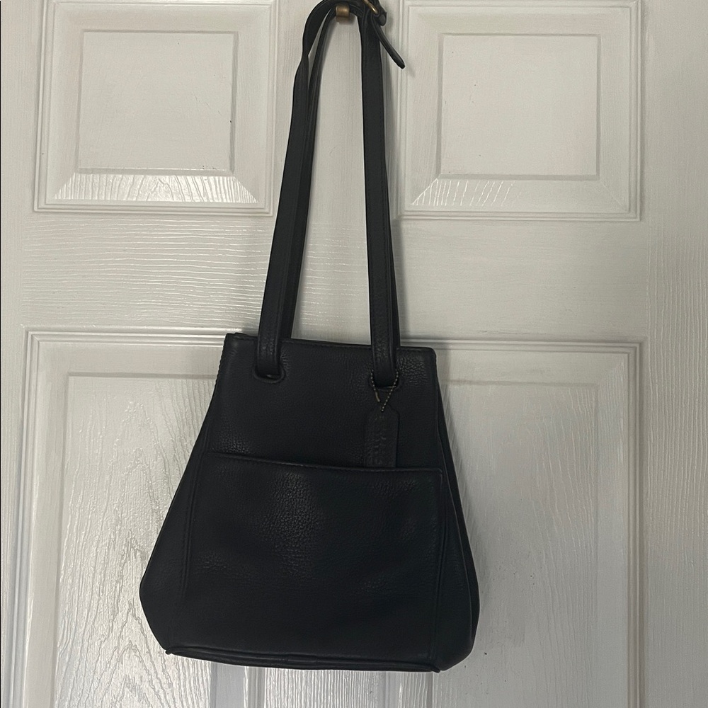 Coach Sonoma navy pebble leather —vintage 1997